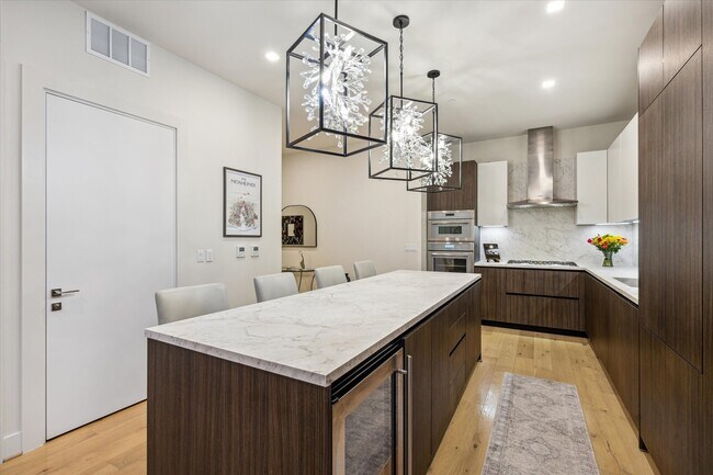 Foto del edificio - 1711 Allen Pkwy