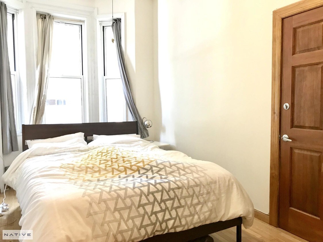 Foto principal - 76 Diamond St