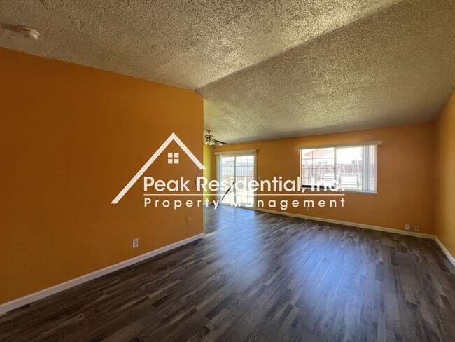 Foto del edificio - Charming Sacramento 3bd/2ba Home!