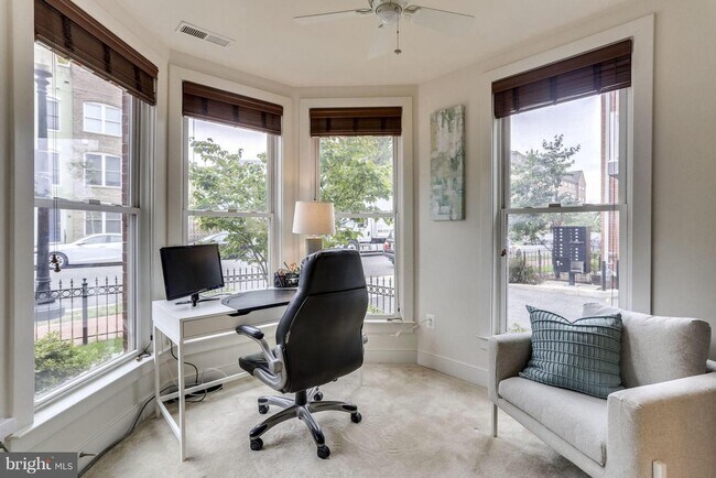 Foto del edificio - 419 K St SE