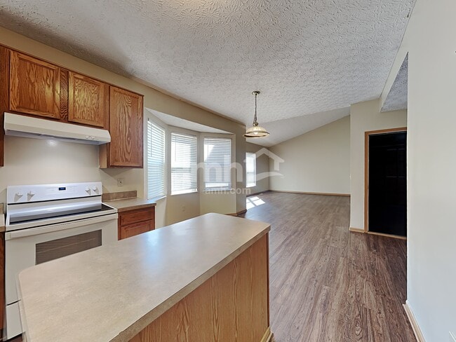 Building Photo - 3569 Quickwater Rd