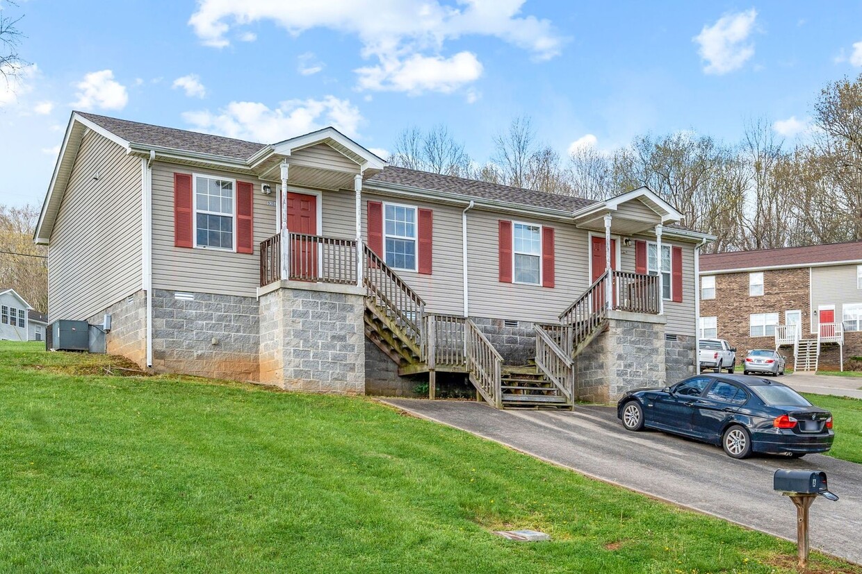 Primary Photo - Kingsbury Drive-936A