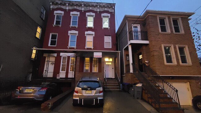 Foto del edificio - 60 Clifton Pl