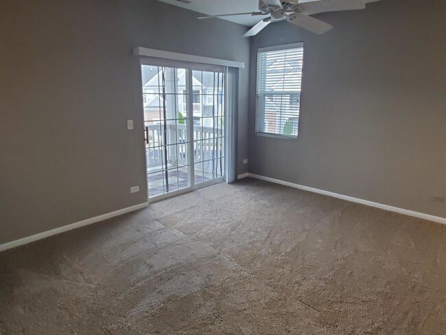 Building Photo - 2245 Aurora Dr, #21