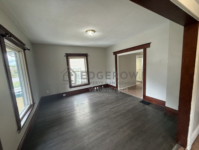 Foto del edificio - 915 Neland Ave SE