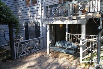 Building Photo - 2054 E Roxboro Rd NE