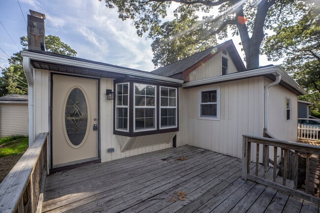 Building Photo - 3828 8th St