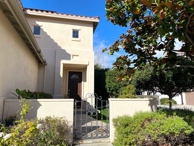 Foto del edificio - 3755 Torrey Vw Ct