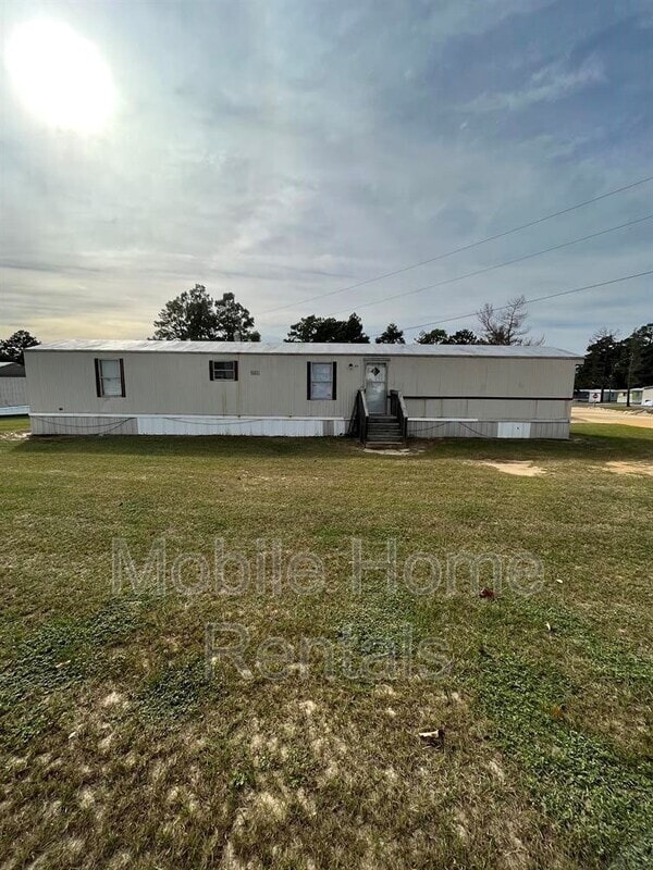 472 Sarah St, Warrenville, SC 29851 House Rental in Warrenville, SC