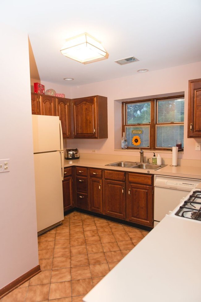 Foto del edificio - 1819 W Ashbury Ct