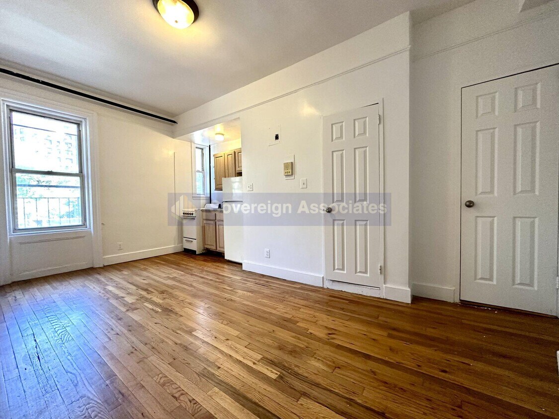 Primary Photo - 936 West End Avenue