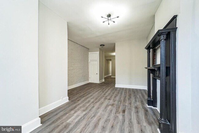 Building Photo - 2356 McCulloh St
