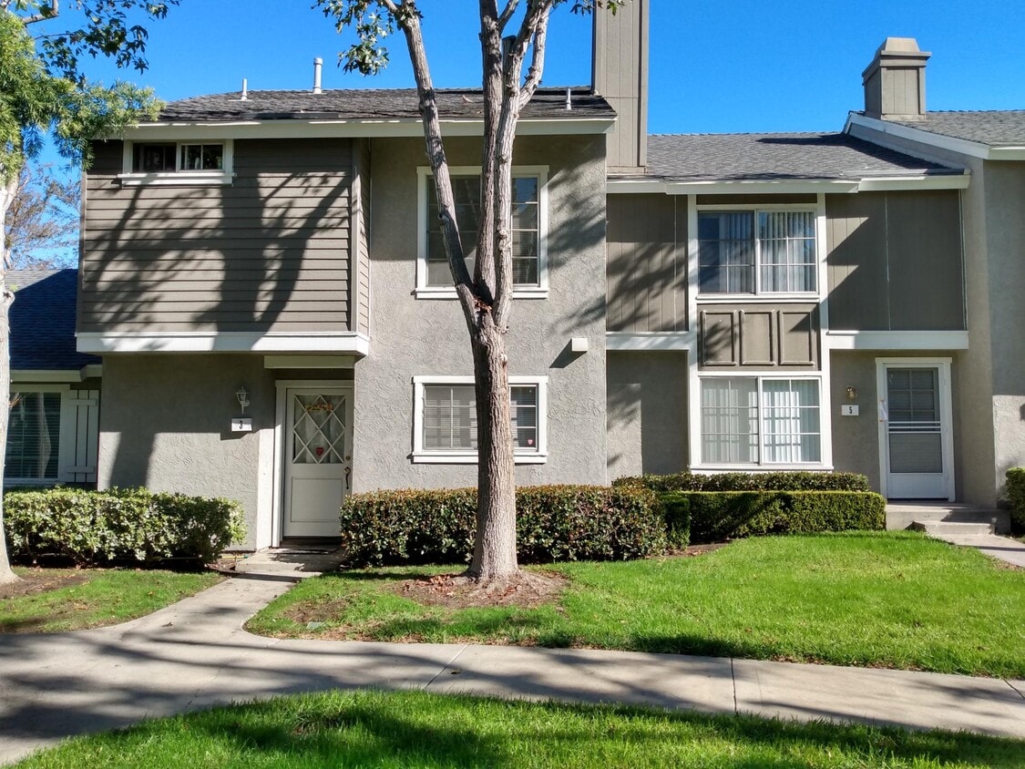 3 Fairside, Irvine, CA 92614 Townhome Rentals in Irvine CA