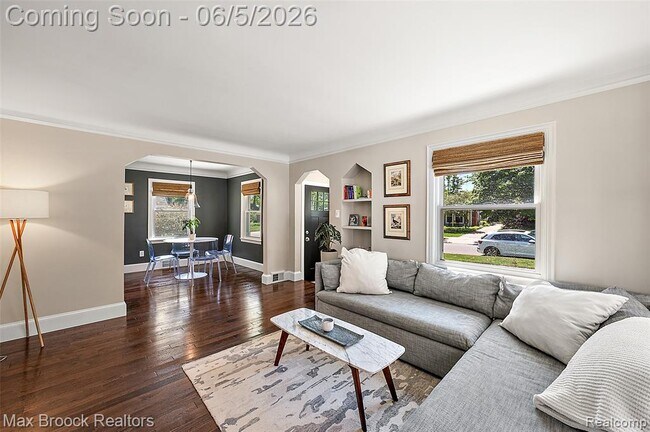 Foto del edificio - 4420 Elmwood Ave