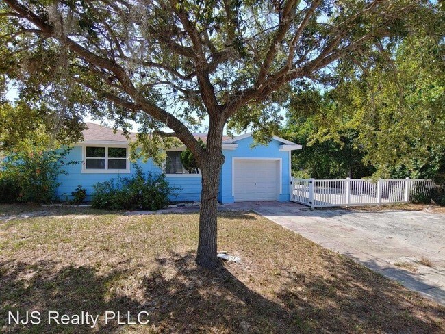 Building Photo - 3 br, 2 bath House - 19 Tarpon Dr.