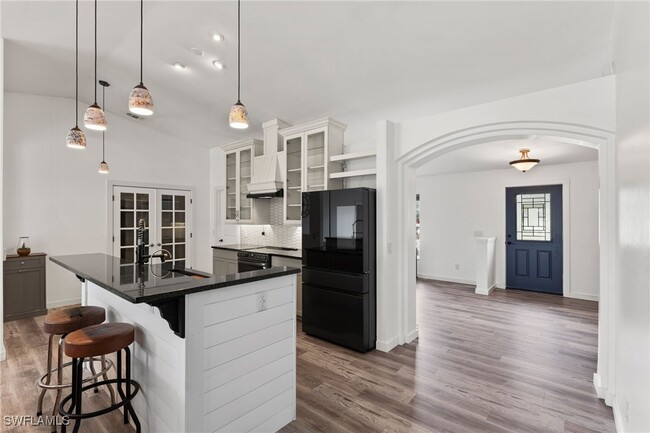 Foto del edificio - 4420 43rd Ave NE