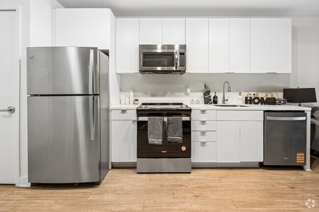 2BR, 1BA - 513SF - Kitchen - Hendrix Apartments