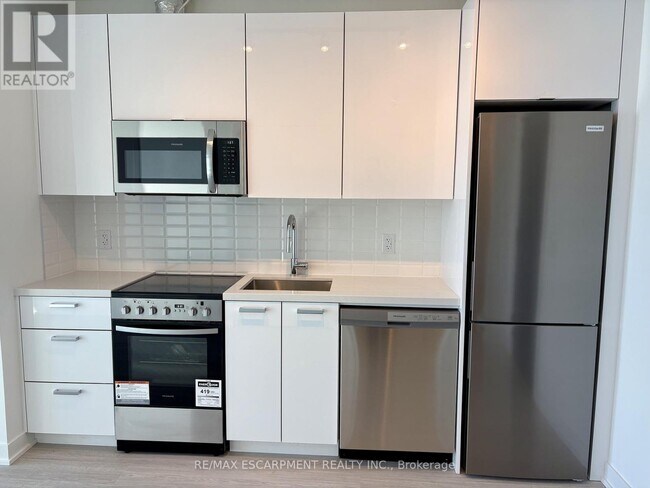 Photo du bâtiment - 284 King St E