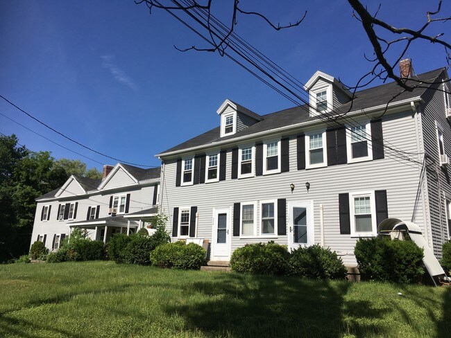 Building Photo - 368 Hartford Ave