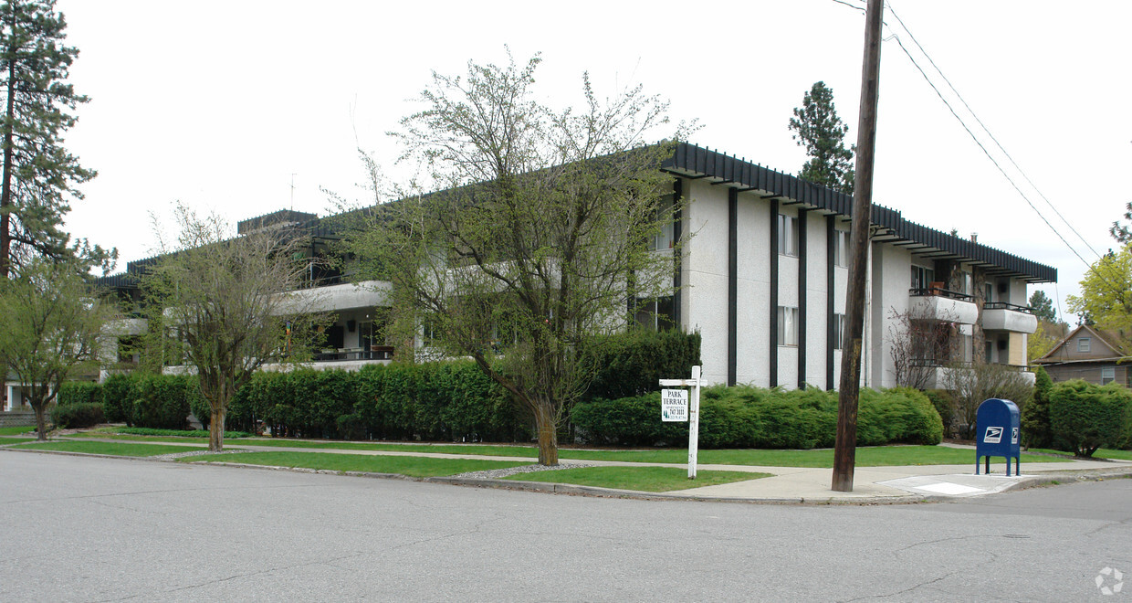 Primary Photo - 2121 W 4th Ave