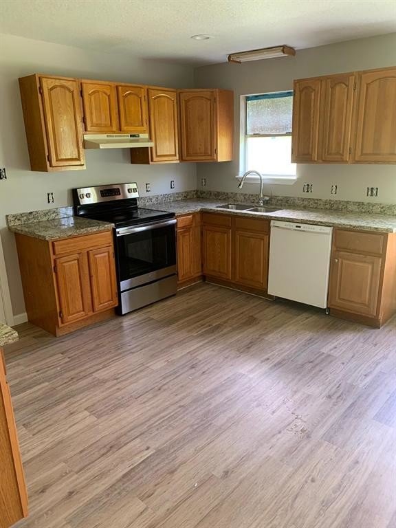 Primary Photo - 2430 Avilion Ct