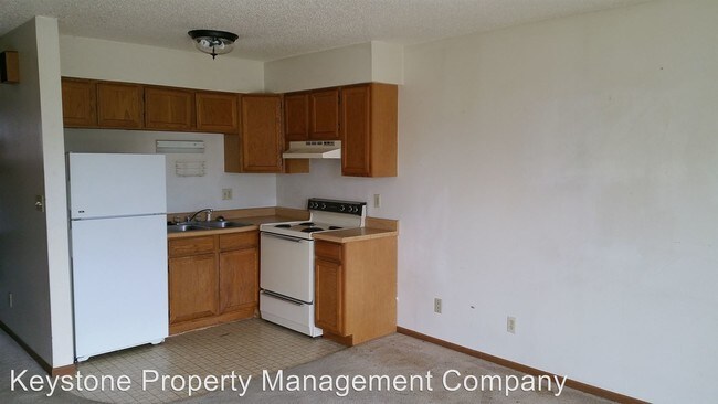 Building Photo - 2609 Westwinds Dr