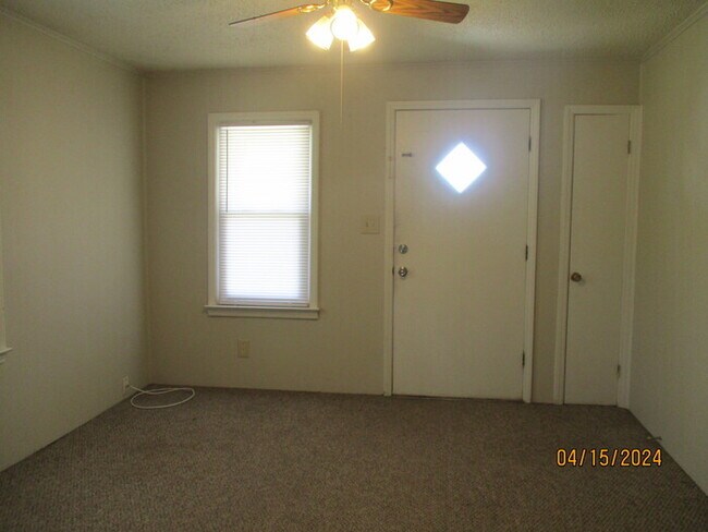Foto del edificio - 2702 S Ridge Ave
