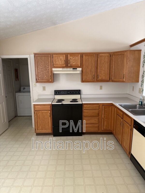 Foto del edificio - 9618 Aberdeen Ct