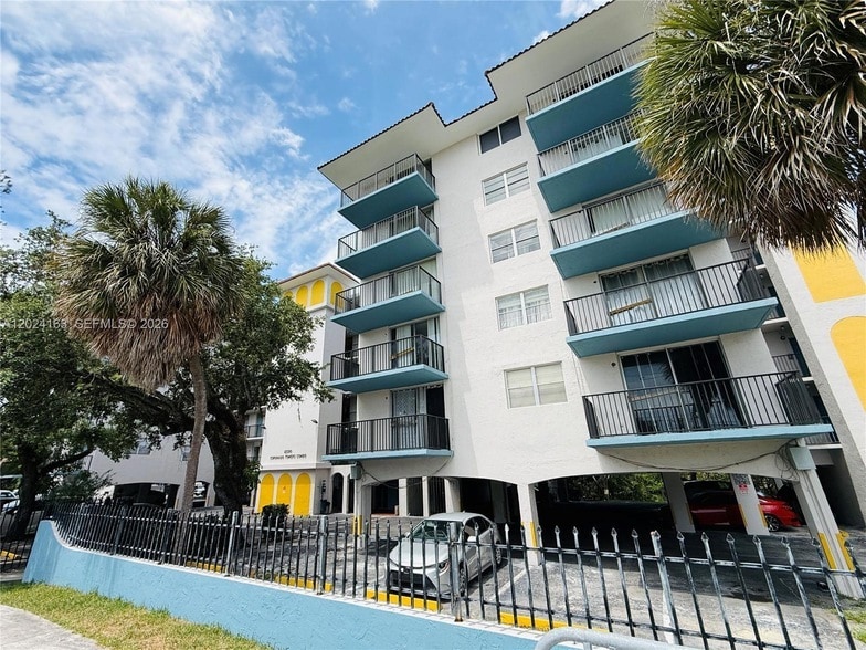 Photo - 12590 NE 16th Avenue Unit 412