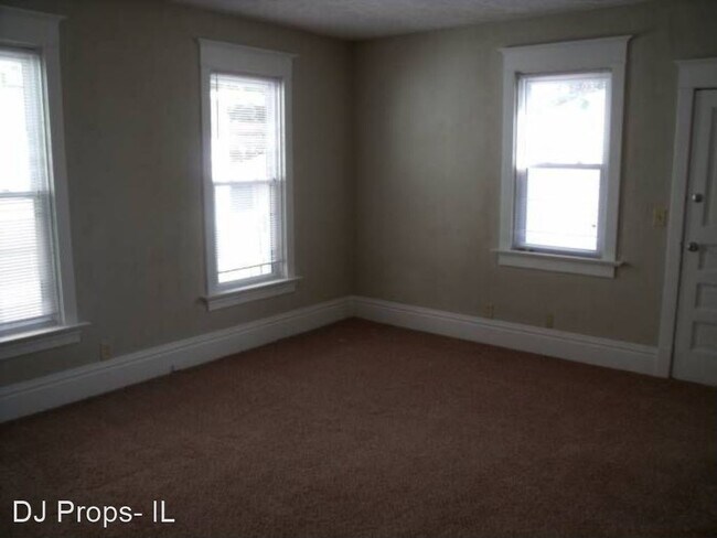 Building Photo - 2 br, 1 bath House - 2004 15th Street