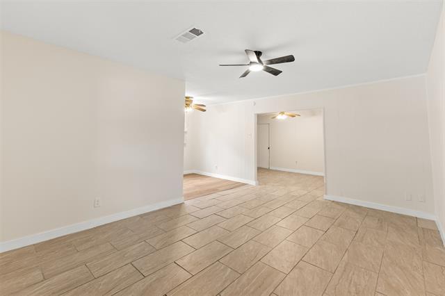 Building Photo - 929 Meadow Mead Dr