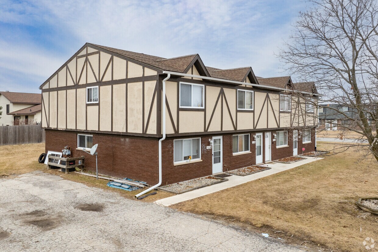 7502 Calle Whitcomb - Merrillville 4 Plexes