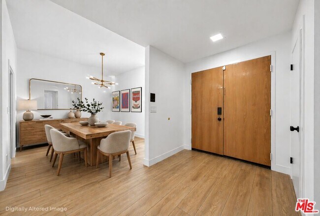 Foto del edificio - 12030 Valleyheart Dr