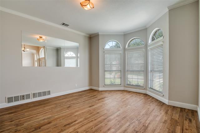 Building Photo - 614 Sumner Dr