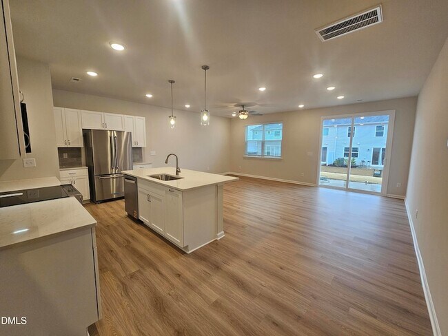 Foto del edificio - 111 Siebold St