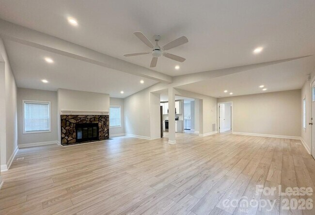 Building Photo - 4111 Brown Dr