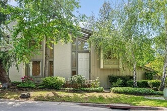 Building Photo - 500 Sand Hill Cir