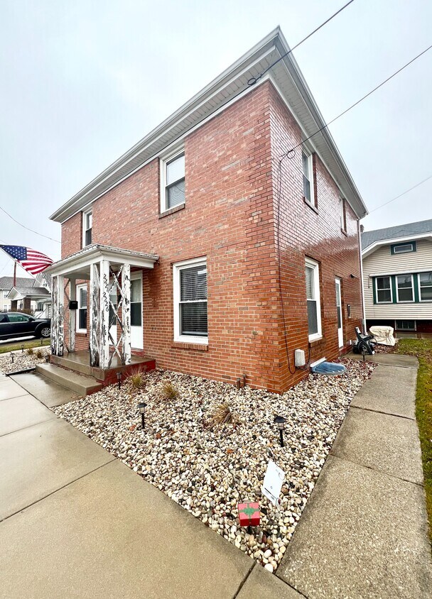 Primary Photo - 2224 Taylor Ave