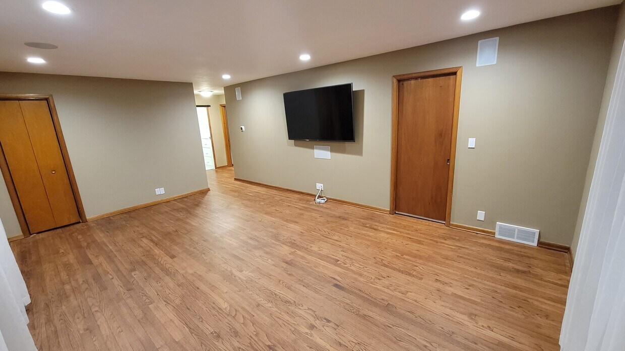 1125 Woodman Rd, Janesville, WI 53545 House Rental in Janesville, WI