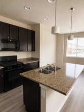 Building Photo - 6768 Fern Dr