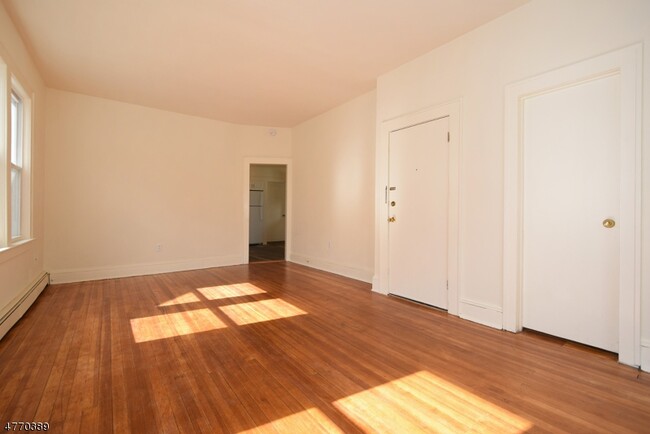 Building Photo - 109 Anchor Pl