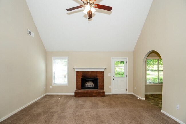 Building Photo - 1785 Alcovy River Dr
