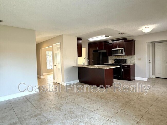 Foto del edificio - 606 Sandy Creek Dr
