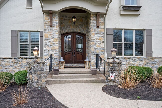 Foto del edificio - Anderson Township- Immaculate 4 bedroom on...