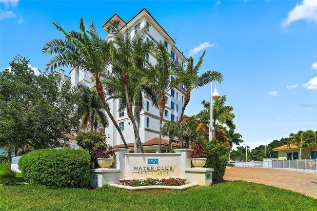 Foto del edificio - 1325 Snell Isle Blvd NE