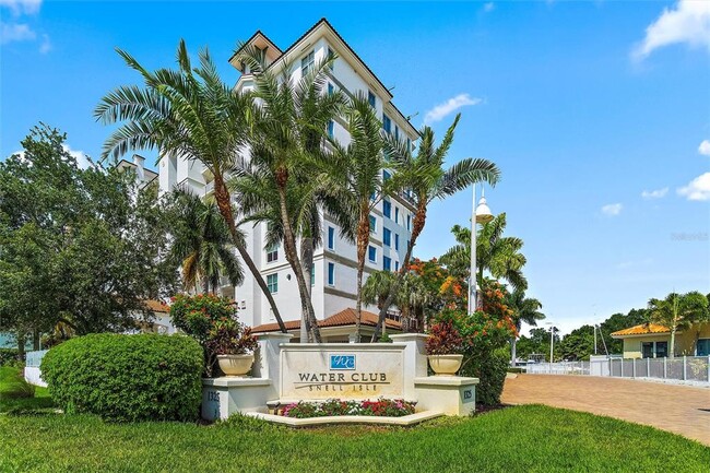Foto del edificio - 1325 Snell Isle Blvd NE