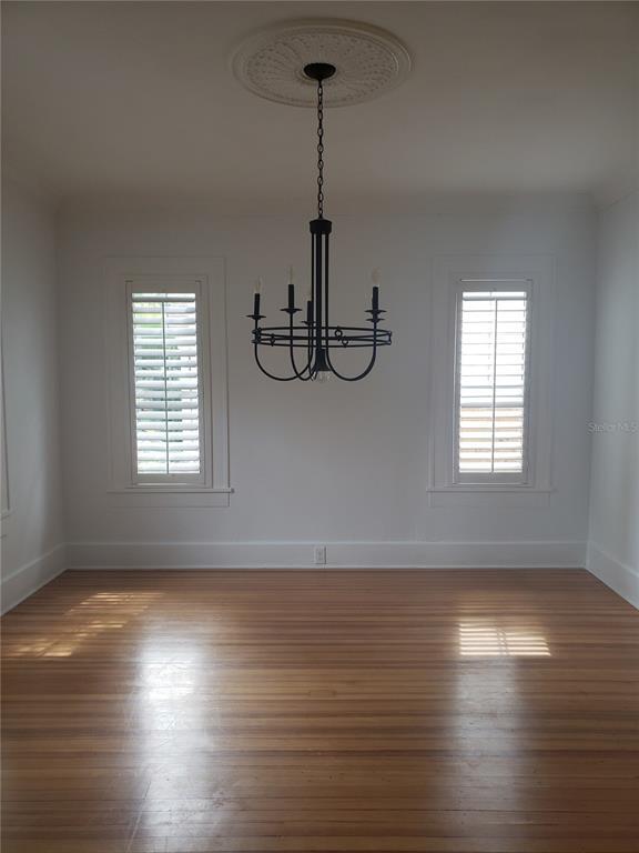 Foto del edificio - 300 8th Ave NE