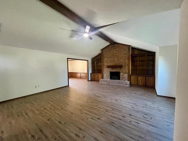 Building Photo - 2705 Clover Glen Dr