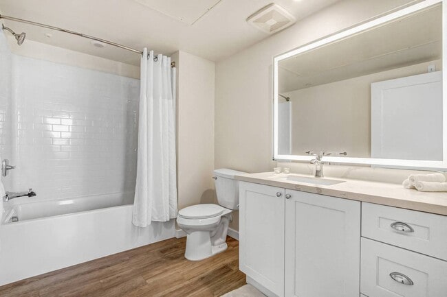 Interior Photo - Newhall Crossings