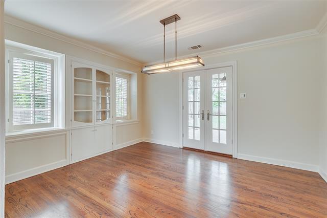 Building Photo - 3624 Westcliff Rd S